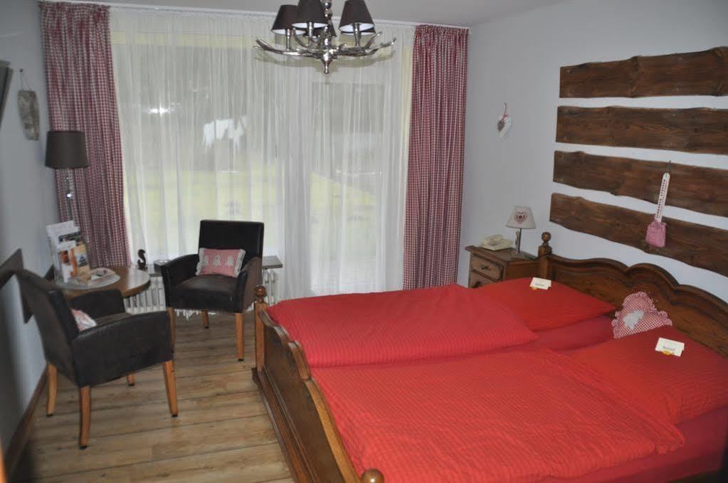 Hotel Hasselhof Garni Vier Sterne برونلاغ المظهر الخارجي الصورة